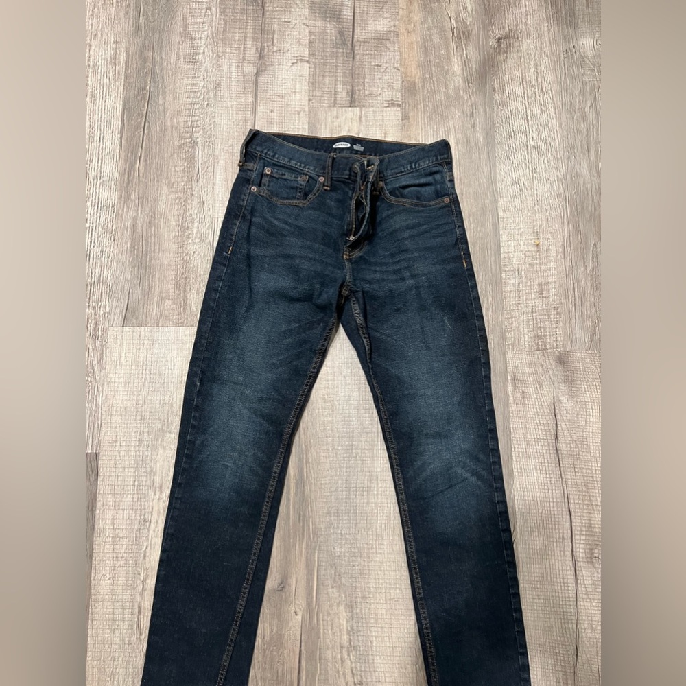 Mens old navy dark wash jeans!